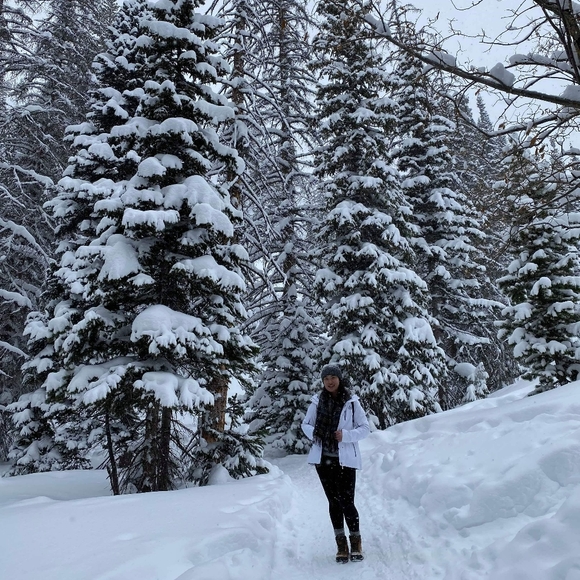 Meet your Posher, Deb - Picture 1 of 1